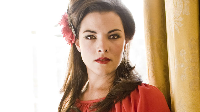 Musical Artists Online: Caro Emerald One Day Lyrics