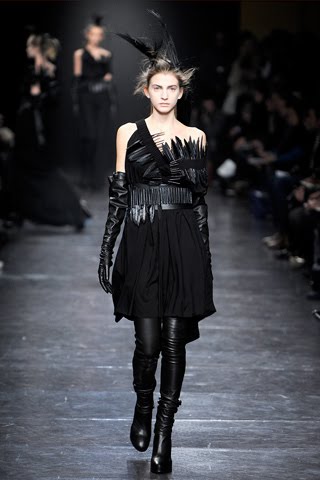 Victoriously Fashionable: PARIS FASHION WEEK FALL 2011: ANN ...