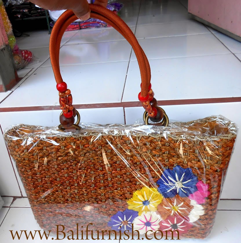 Handmade Bags Straw Bali Indonesia
