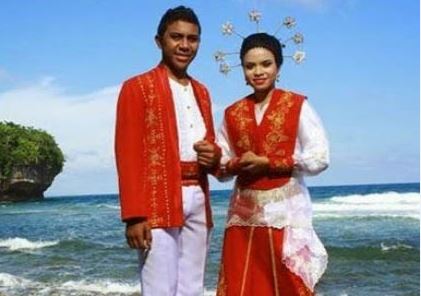  Pakaian  Adat  Maluku BUDAYA INDONESIA