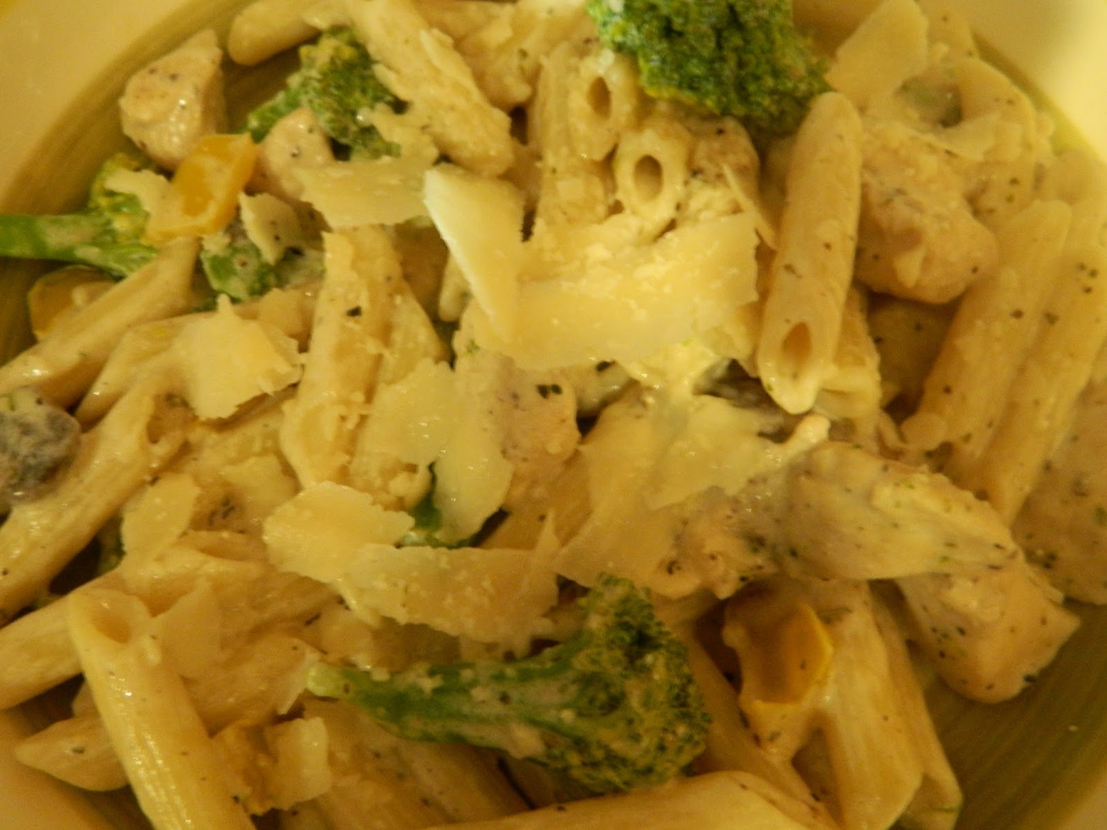 Sugar Ant's kitchen: Chicken in Crown Royal Cream Sauce