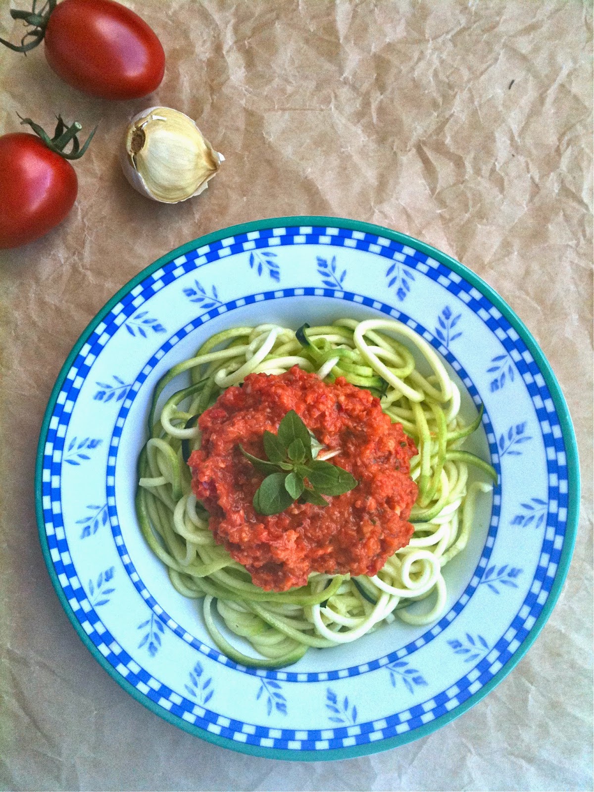 Passionately Raw! Raw Marinara Sauce With a Twist