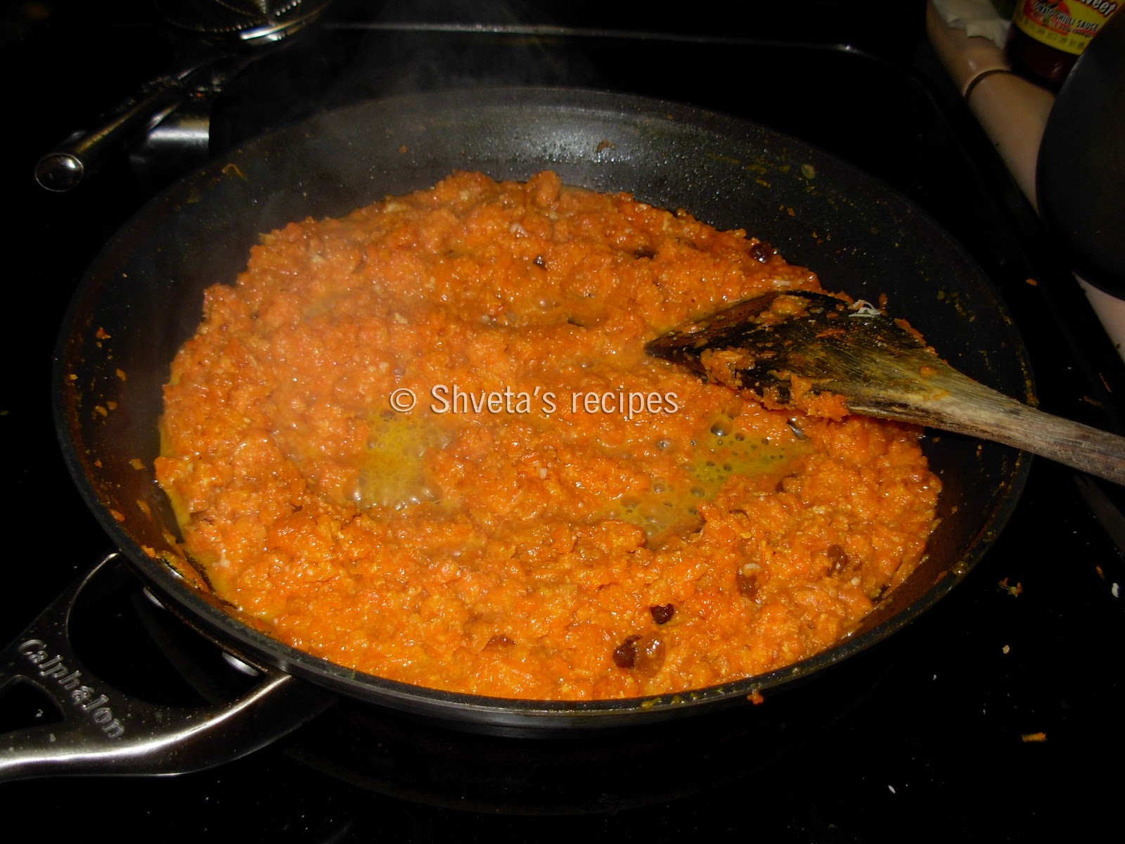 Shveta's Recipes: Quick Gajar Halwa: Carrot Pudding