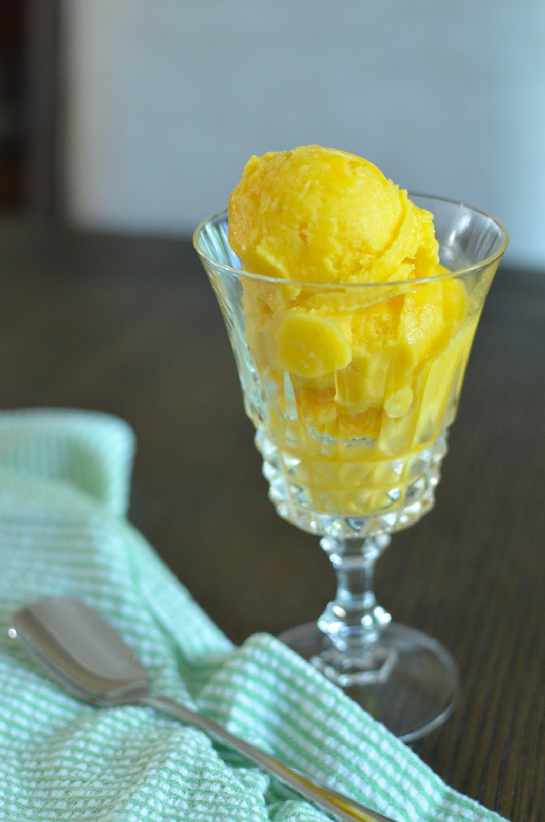 Playing with Flour 3ingredient (super quick) mangococonut sorbet