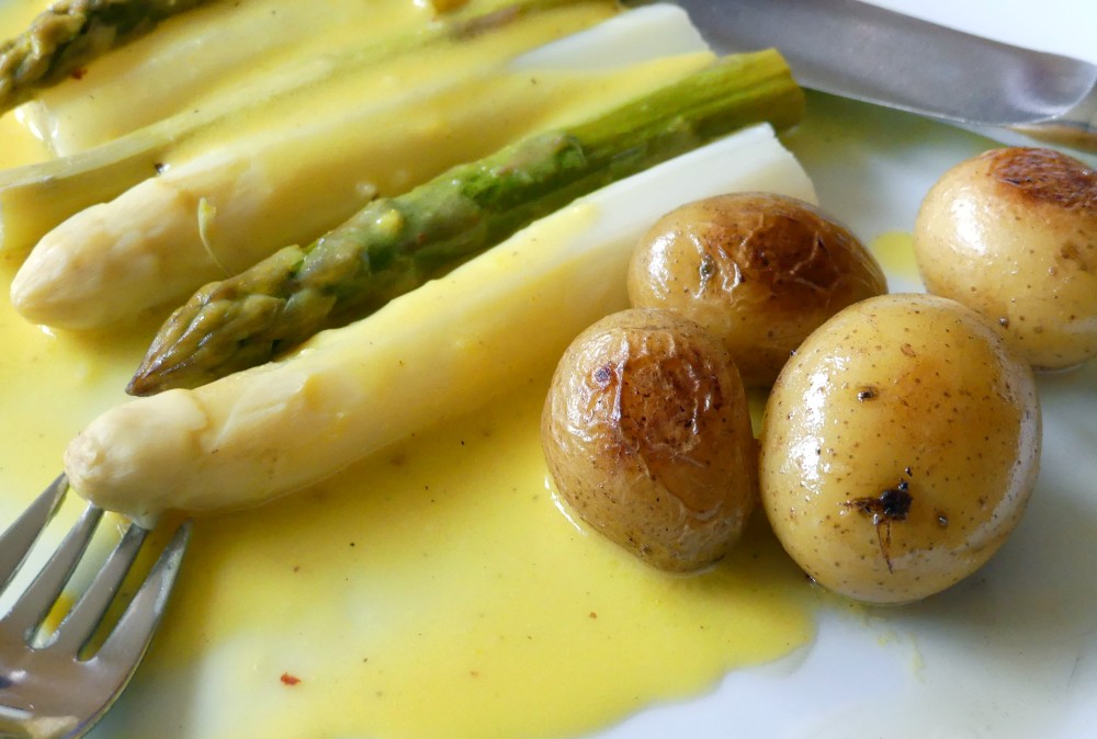 Barbaras Spielwiese: Schnelle Orangen-Hollandaise zu Spargel