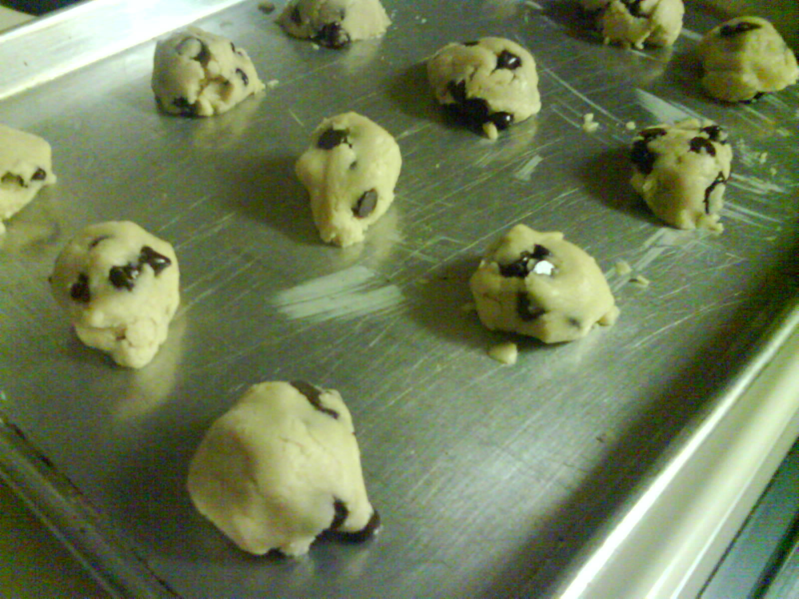 This Little Kitchen Yummy Chocolate Chip Cookies