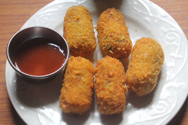 Crispy Chicken Bullets Recipe Food recipes