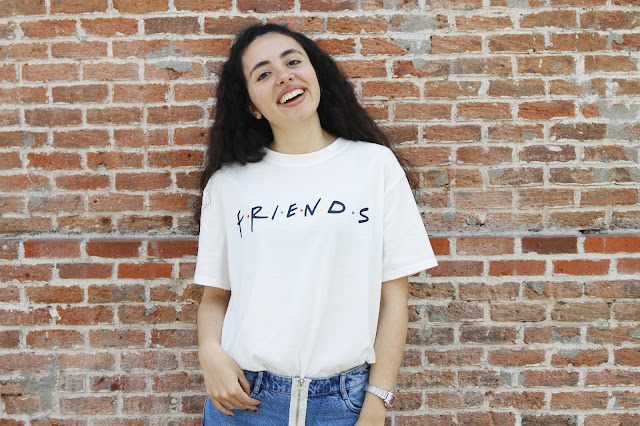 FRIENDS T-SHIRT OUTFIT Blog Falling for A