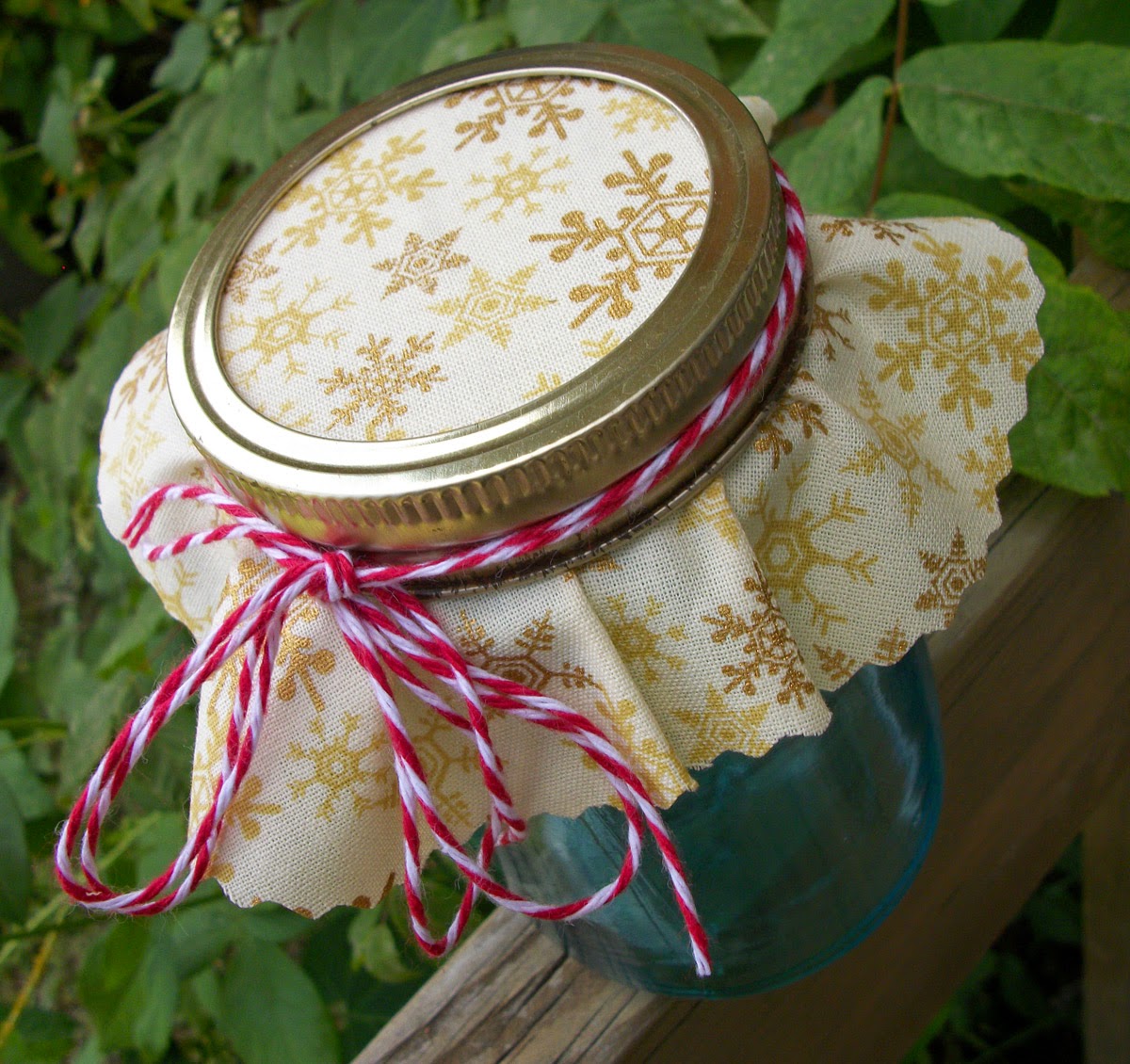 Colorful Adhesive Canning Jar Labels Christmas Jam Jar Cloth Covers