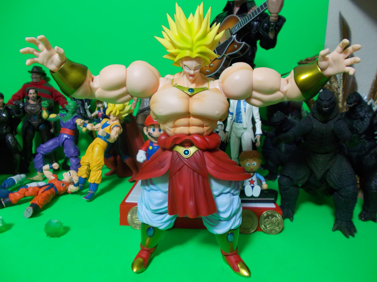 Goku Gigantic Figures Super Saiyan God On Sale 2017