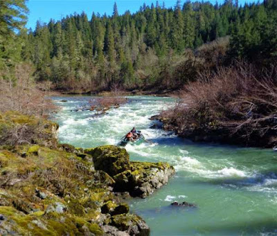 south-Umpqua-river-fishing