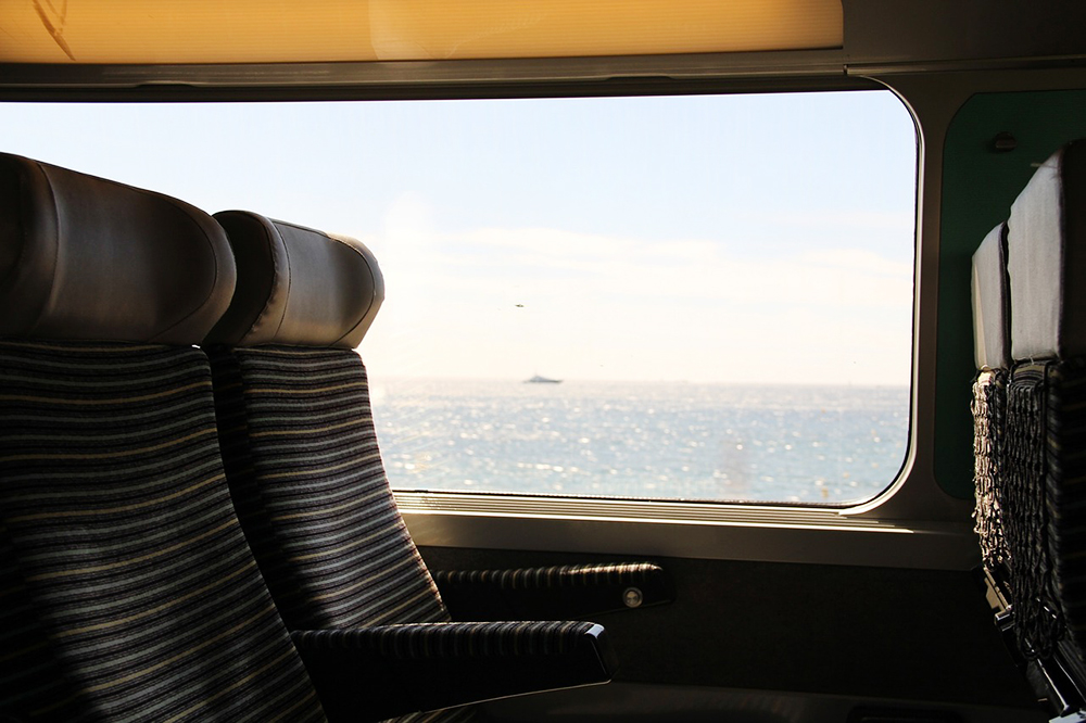 Southern Mom Loves 12 Tips for Traveling by Train