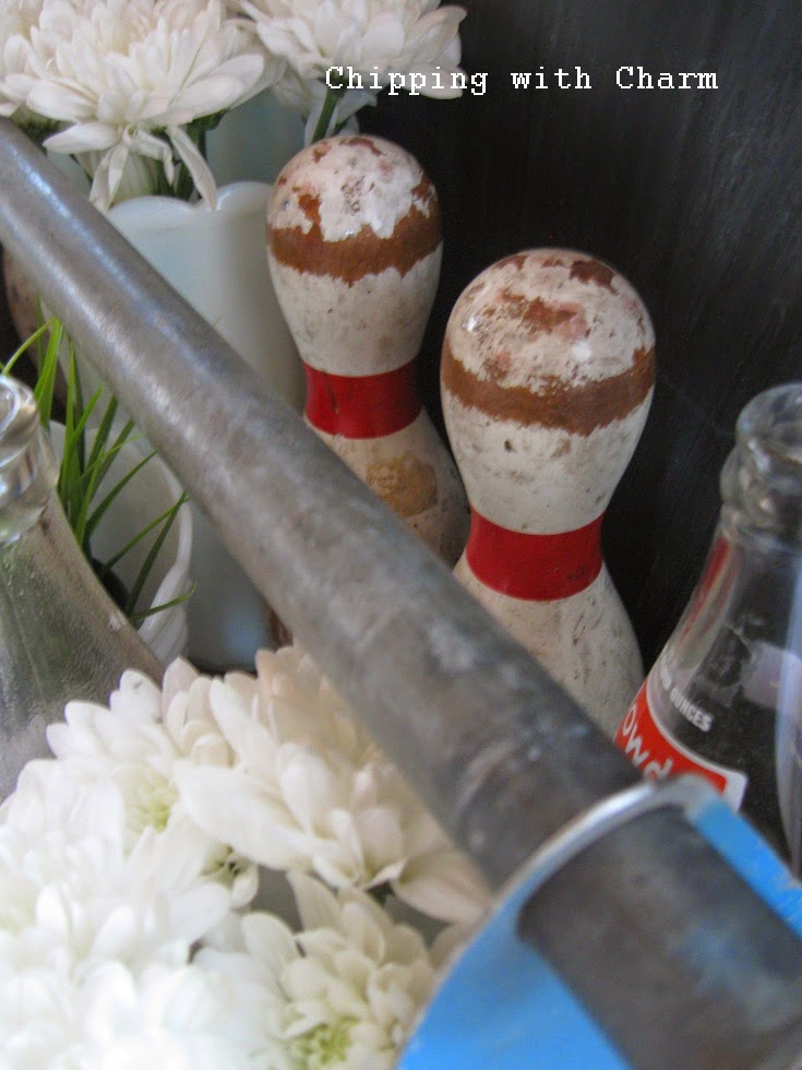 Chipping with Charm: July 4th Centerpieces...http://www.chippingwithcharm.blogspot.com/