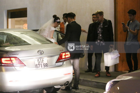 Troi mua, Mac Hong Quan lien tuc nang vay cho Ky Han den cho dai tiec - Anh 2