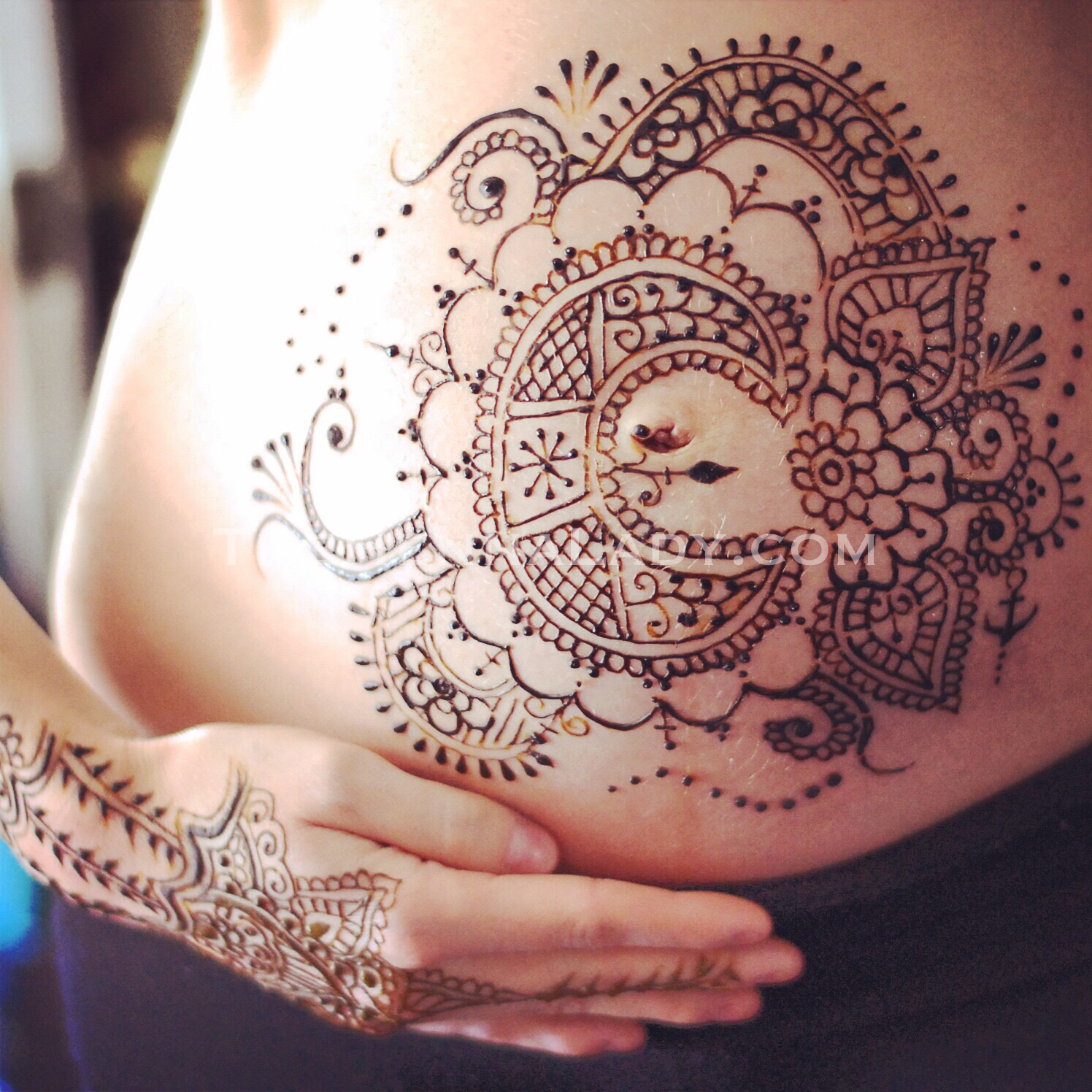 Henna Belly