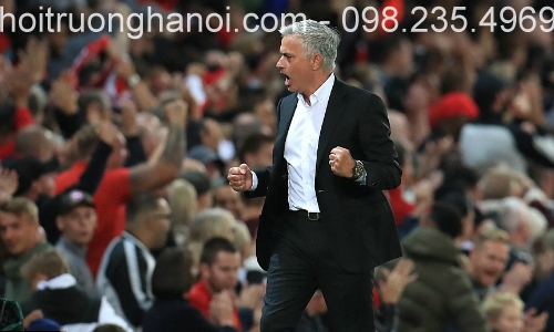 Niềm vui chiến thắng của Mourinho không giúp nhà cầm quân này quên đi nỗi thất vọng ở kỳ chuyển nhượng.