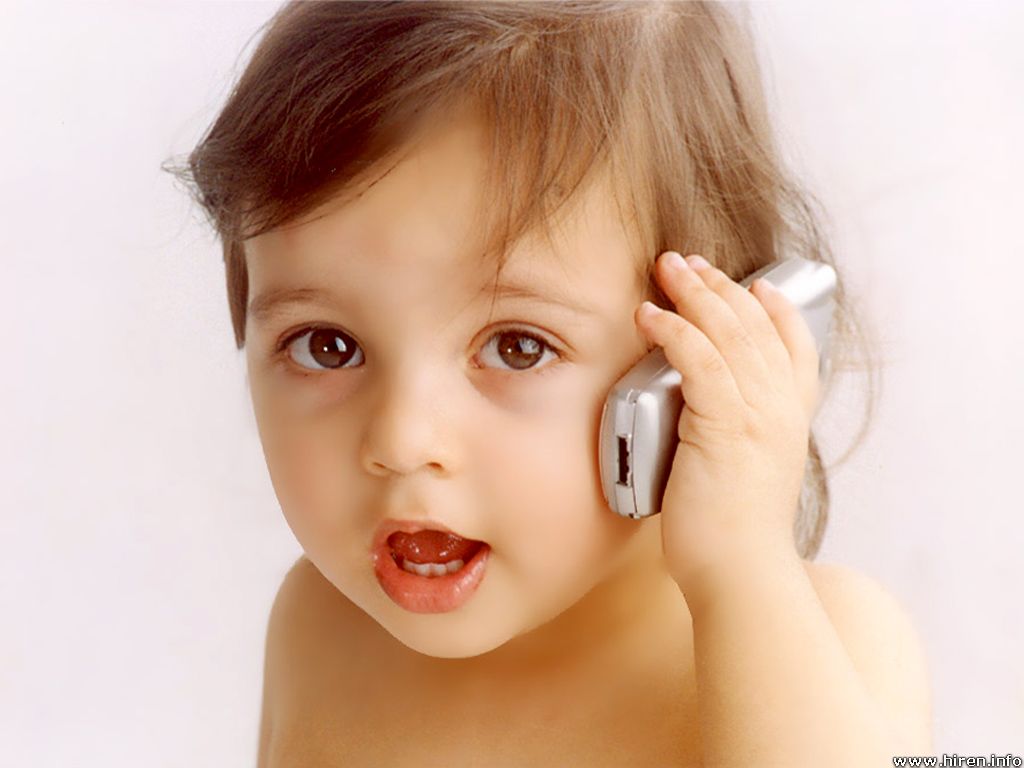 Foto Gambar Bayi Lucu Menggemaskan Blackberry Bukan Semoga Terhibur Melihat