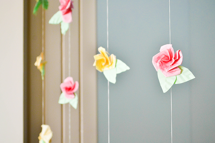 DIY Origami Flower Curtain: for a whimsical spin to your decor @ Craft A Doodle Doo #diy #tutorial #decor #ideas
