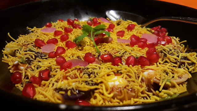 food blogger dubai bombay brasserie papdi chaat