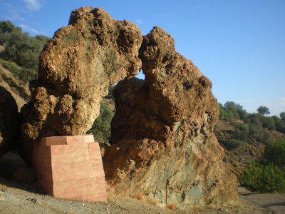 Ruta de Senderismo Córdoba - Cerro Muriano , foto Piedra Horadada