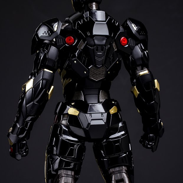 千值練官方blog A Look At The Dark Iron Man Black X Gold