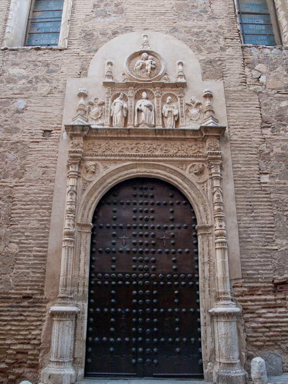 Entrada al Monasterio de San Clemente en Toledo