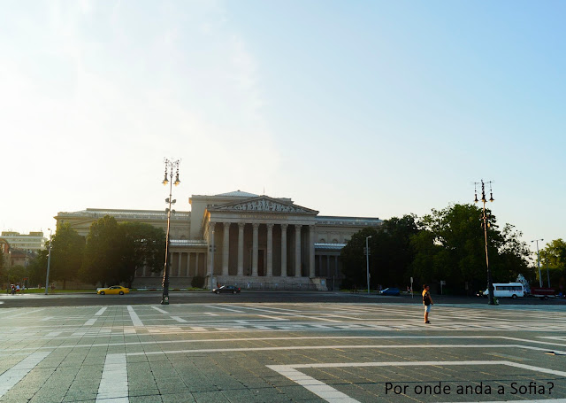 Praça dos Herois Hösök