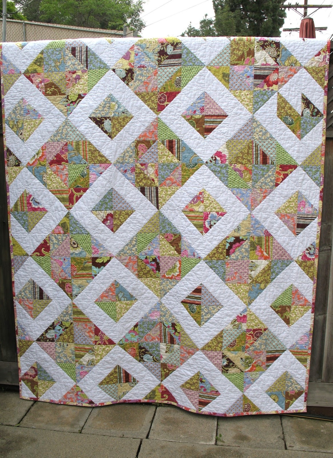 Ye Olde Gypsy Caravan Half Square Triangle Quilt (72)