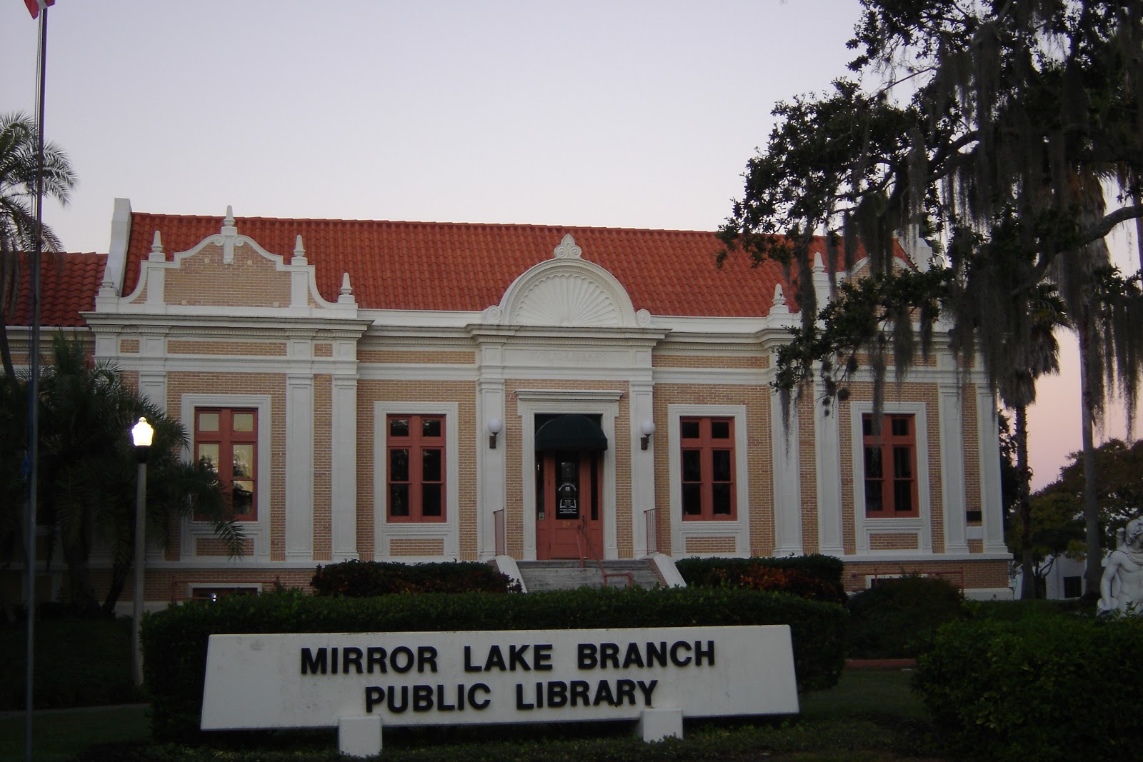 Places To Go, Buildings To See Mirror Lake Public Library St