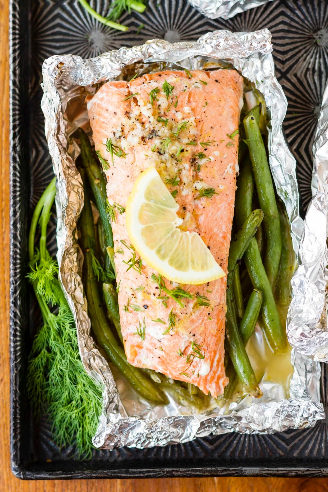 Grilled lemony garlic butter Salmon in foil packets with green beans