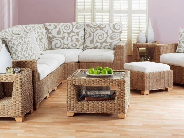 Rattan table – many great examples!