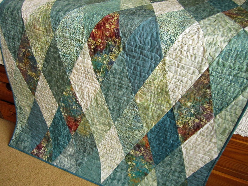 Patchwork Mountain Handmade Quilts, Table Runners, Table Toppers and