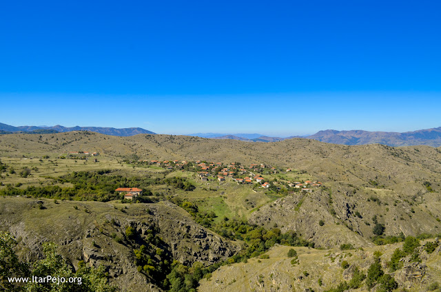 Staravina village, Mariovo