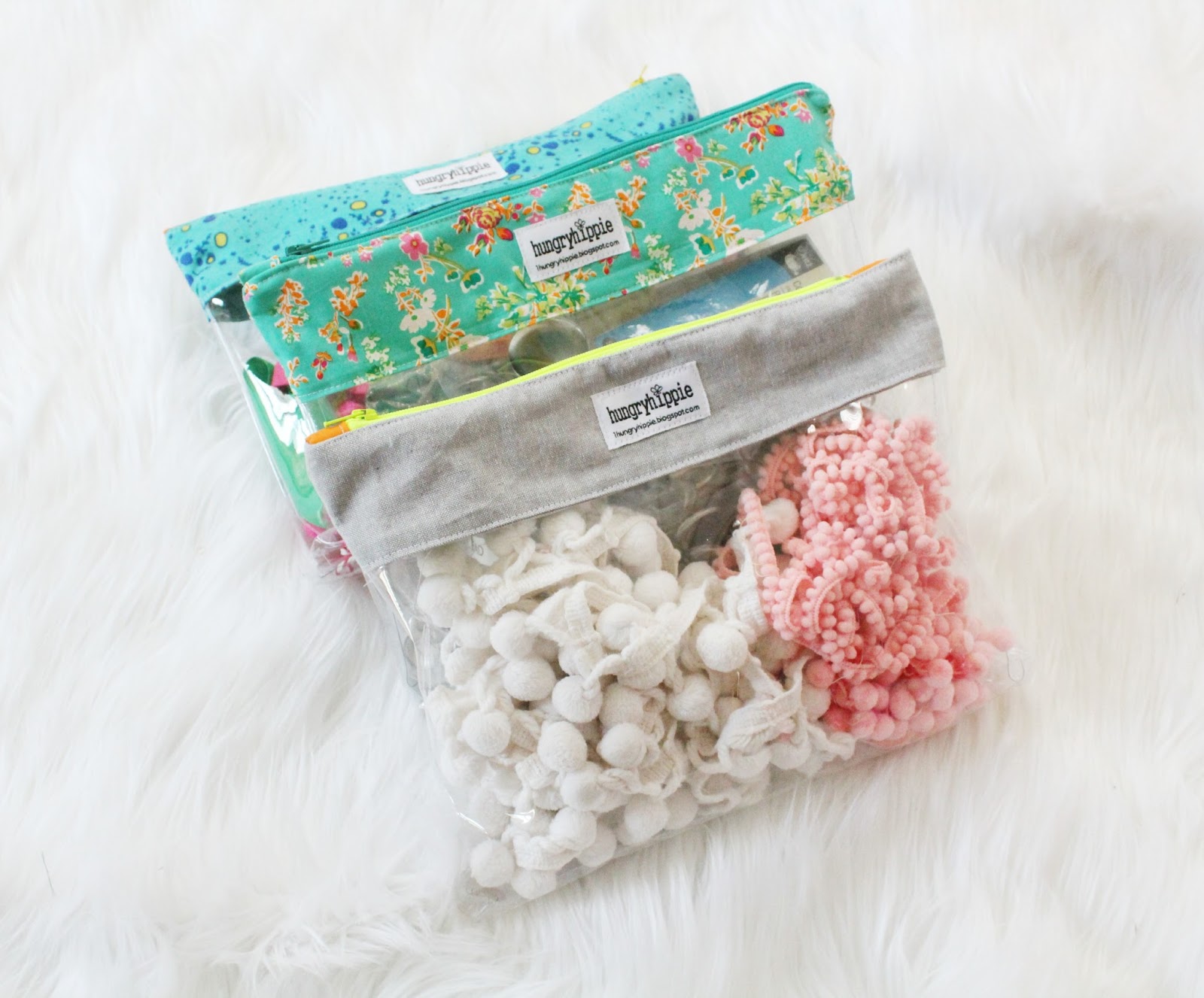 sewhungryhippie How to make vinyl zipper cases that stand up