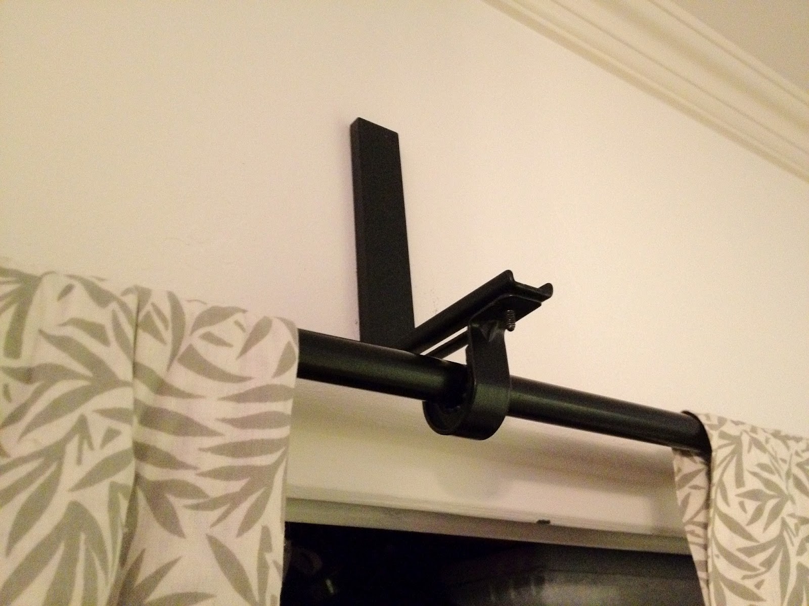 во сне вешать карниз