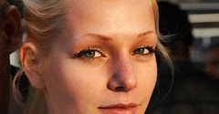 Natural Ways To Tighten Skin Under Eyes Natural Ways To Tighten Skin Under Eyes