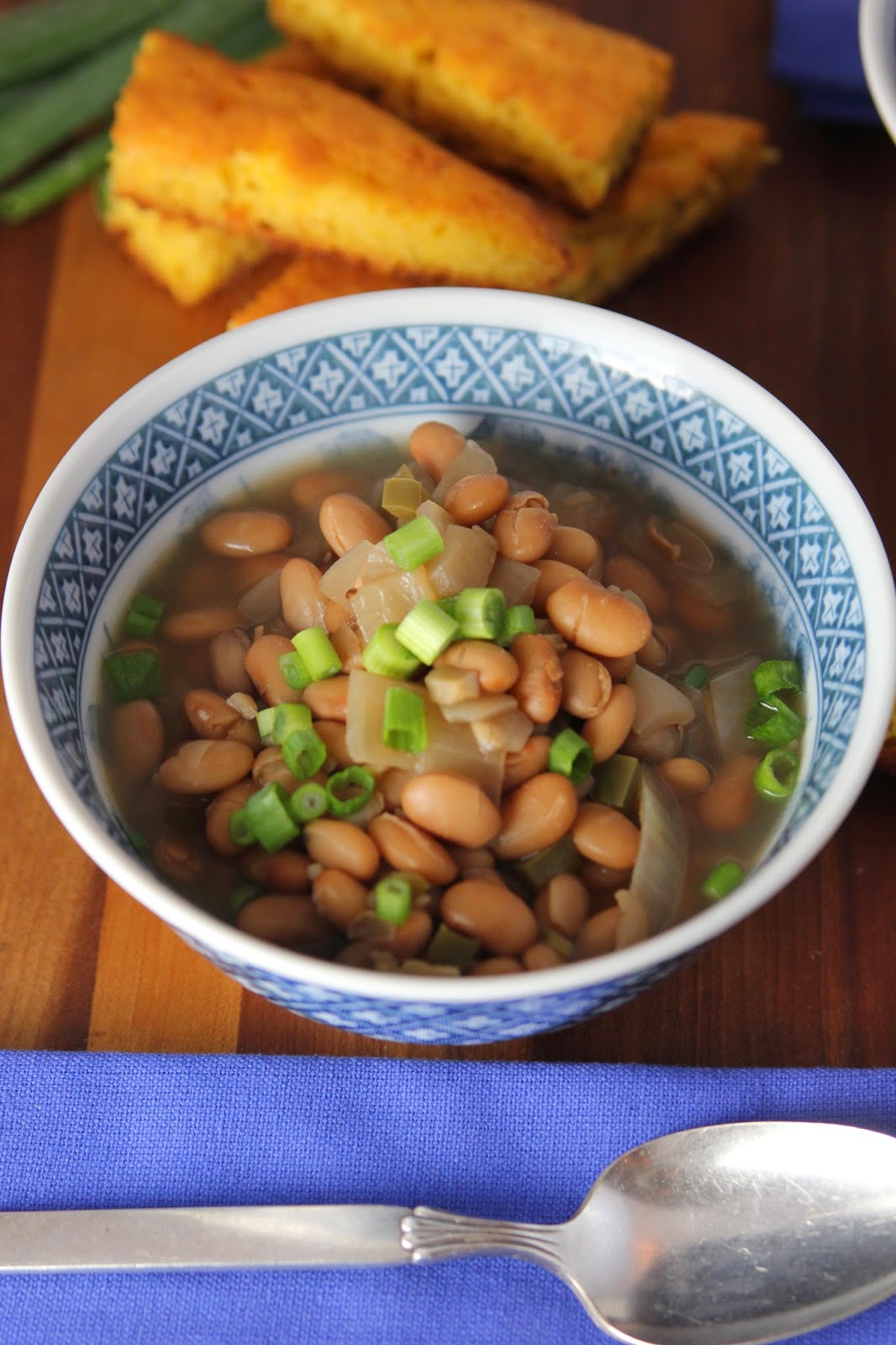 carmen's kitch Crockpot Pinto Beans & Cornbread