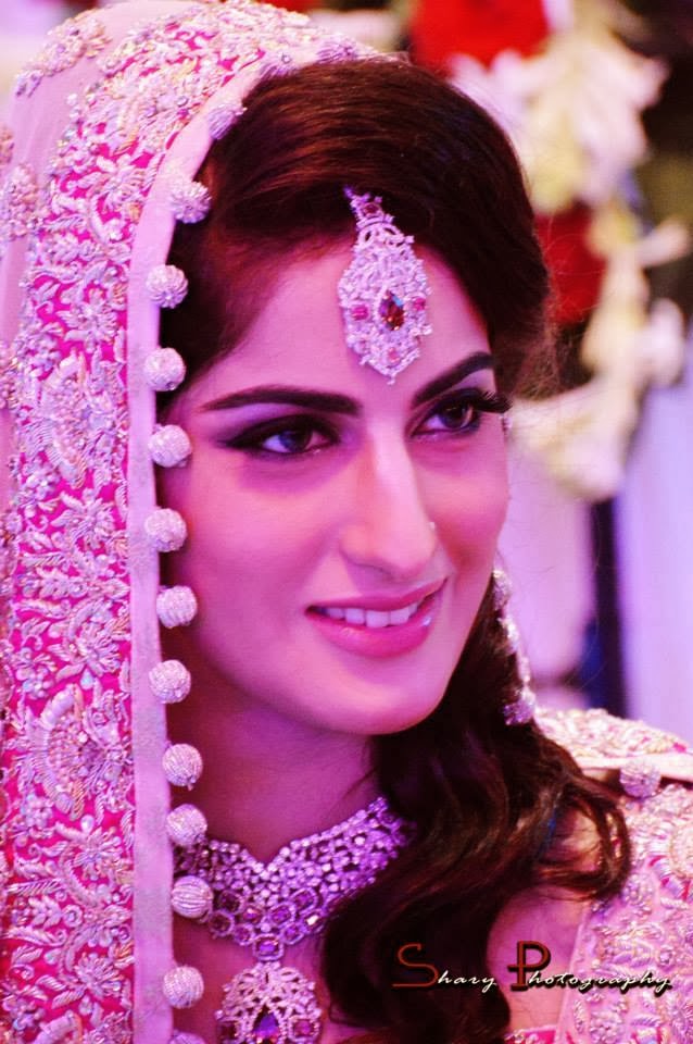 Pakistani Actress Sana Khan Died in Road Accident Online Streaming