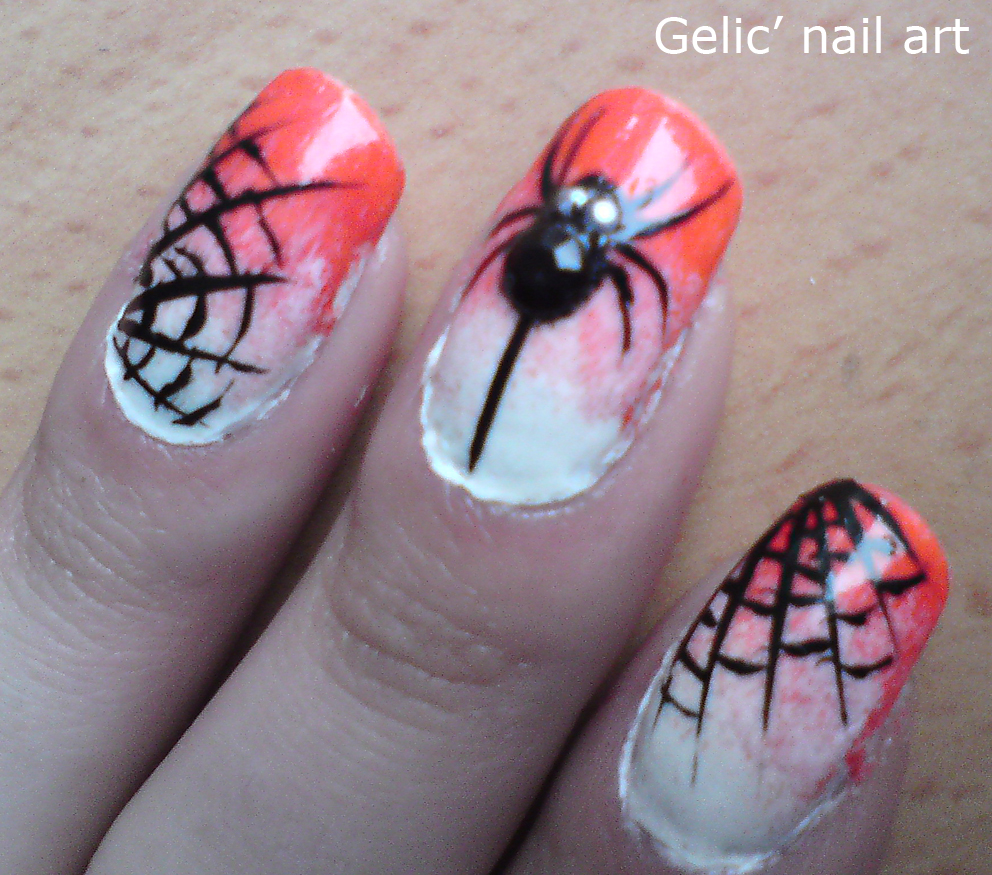 Gelic' nail art: Halloween spider and spider web nail art