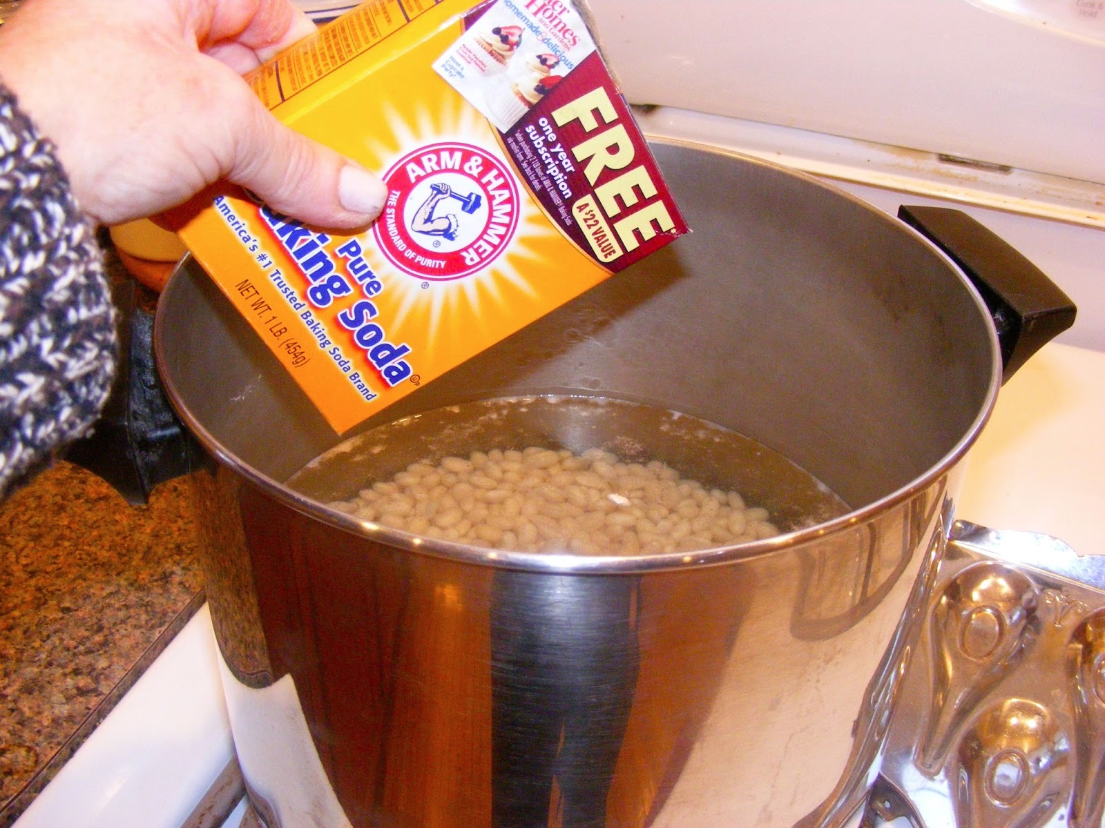 In the Kitchen with Mimi Senate Bean Soup with Buttermilk Cornbread