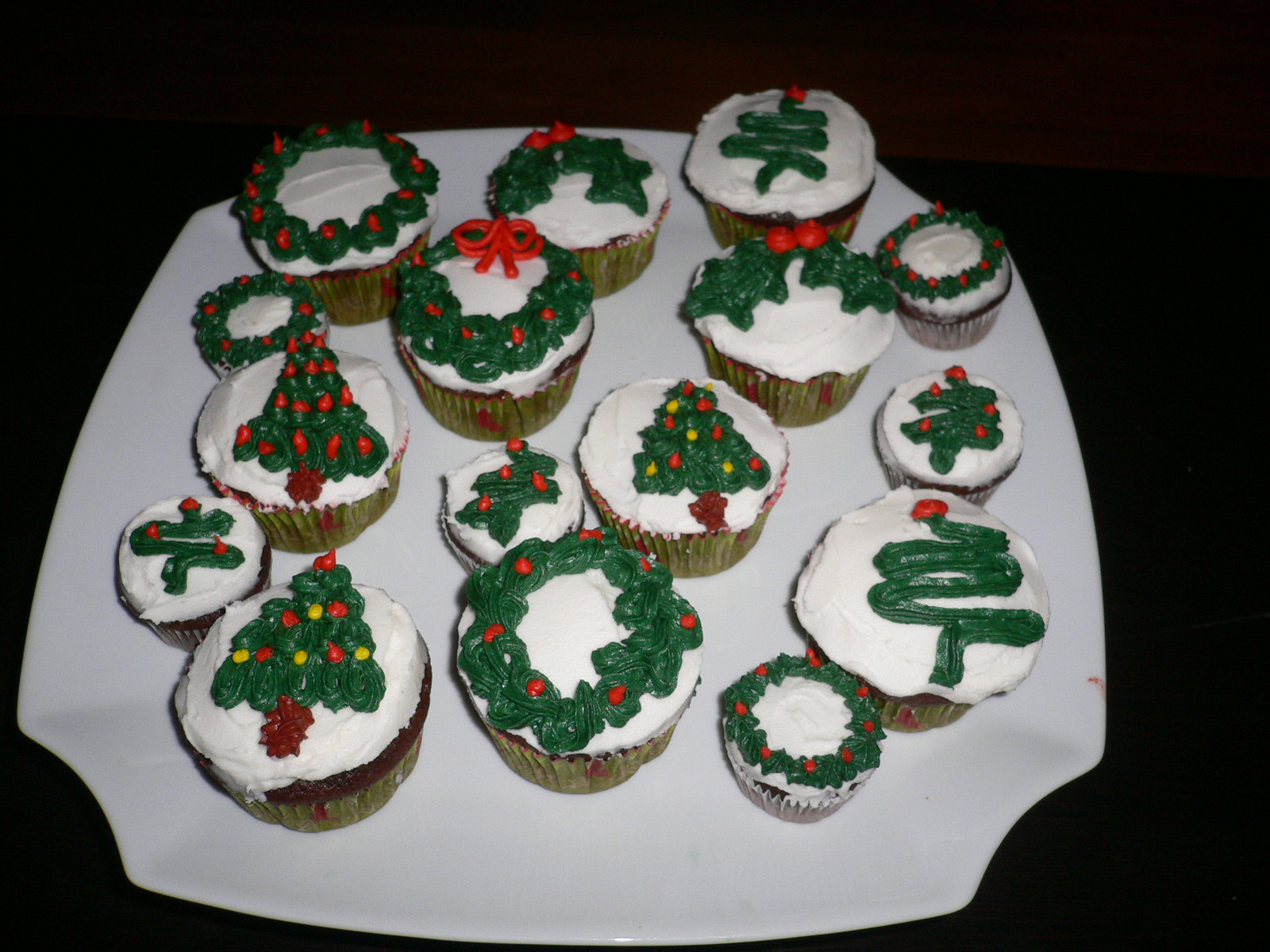 Tea, cake & create: christmas cupcakes 2015 CakeStar: Christmas Cupcakes