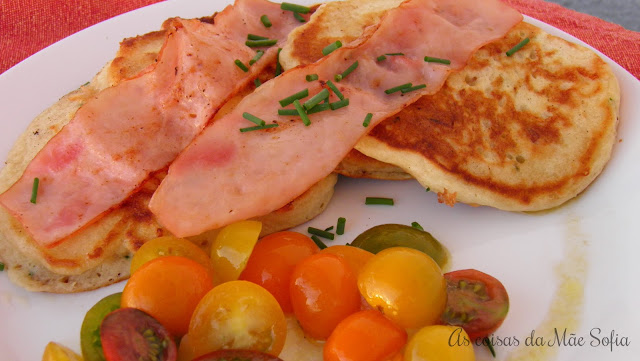 Panquecas de Cheddar, Cebolinho e Bacon de Peru Primor Charcutaria (Sem farinha de trigo)