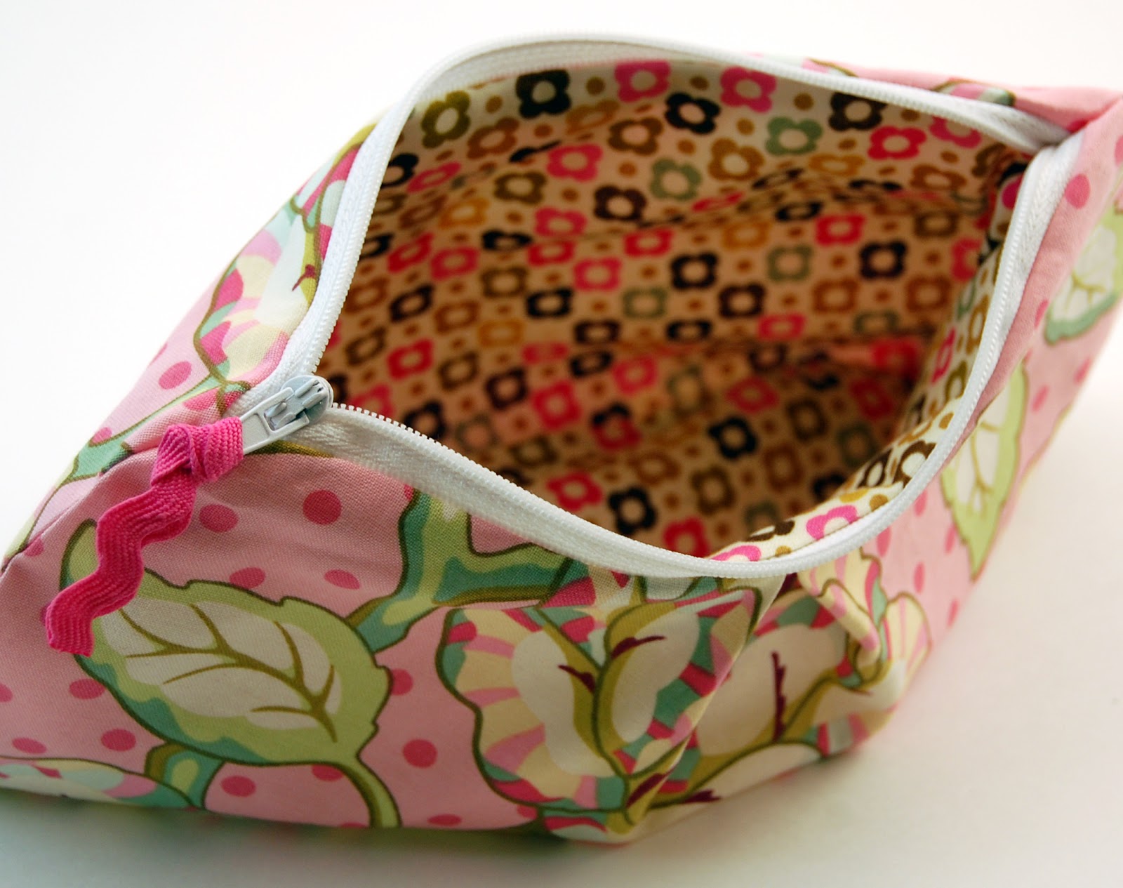 the audzipan anthology: Curvy Pleated Pouch & New Mom Hospital Survival Kit