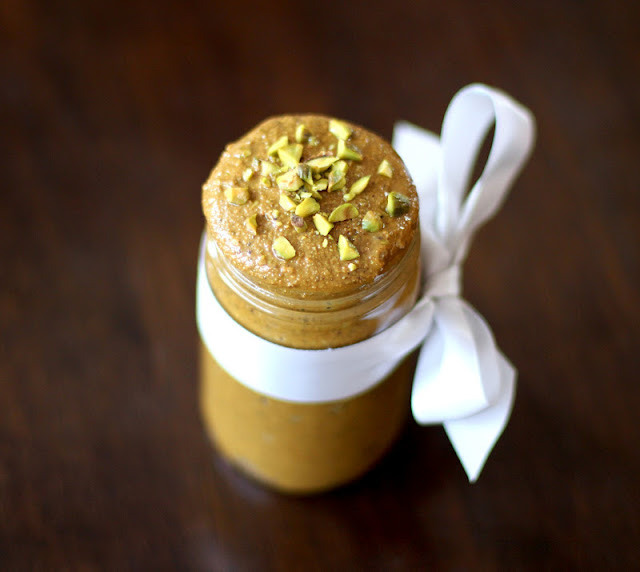 Healthy Homemade Pistachio Butter (low carb!)