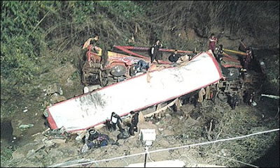 Tai nạn xe khách thảm khốc, 29 người chết