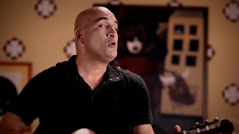 Erick Sánchez - ¨Una vida pecadora¨ - Videoclip - Dirección: Joseph Ros. Portal Del Vídeo Clip Cubano - 04 Erick Sánchez - ¨Una vida pecadora¨ - Videoclip - Dirección: Joseph Ros. Portal Del Vídeo Clip Cubano - 04