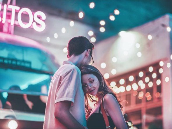 As românticas fotografias artísticas de Brandon Woelfel Brandon Woelfel arte fotografia artística romântica cores luzes casais hipster urbano