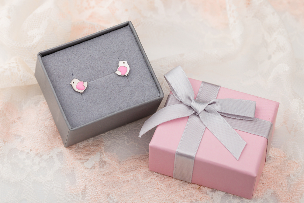 How Earring Boxes can make you a Bestselling Brand?
