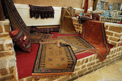  Jajim is a woolen cloth identical to Gilim with colorful striped layout used as a mat. Jajim is woven by cotton or wool, and some by colored yarns. Best woolen cloth is woven in the Turkmen and nomadic tribes, especially Azerbaijan and Kurdistan.