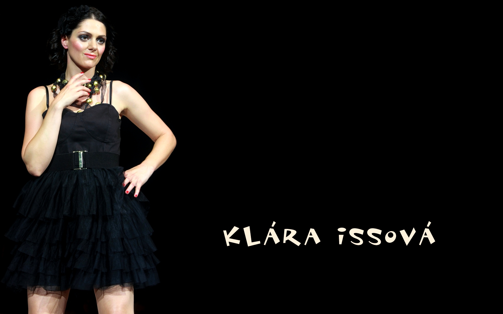 Filmovízia Klára Issová Wallpaper